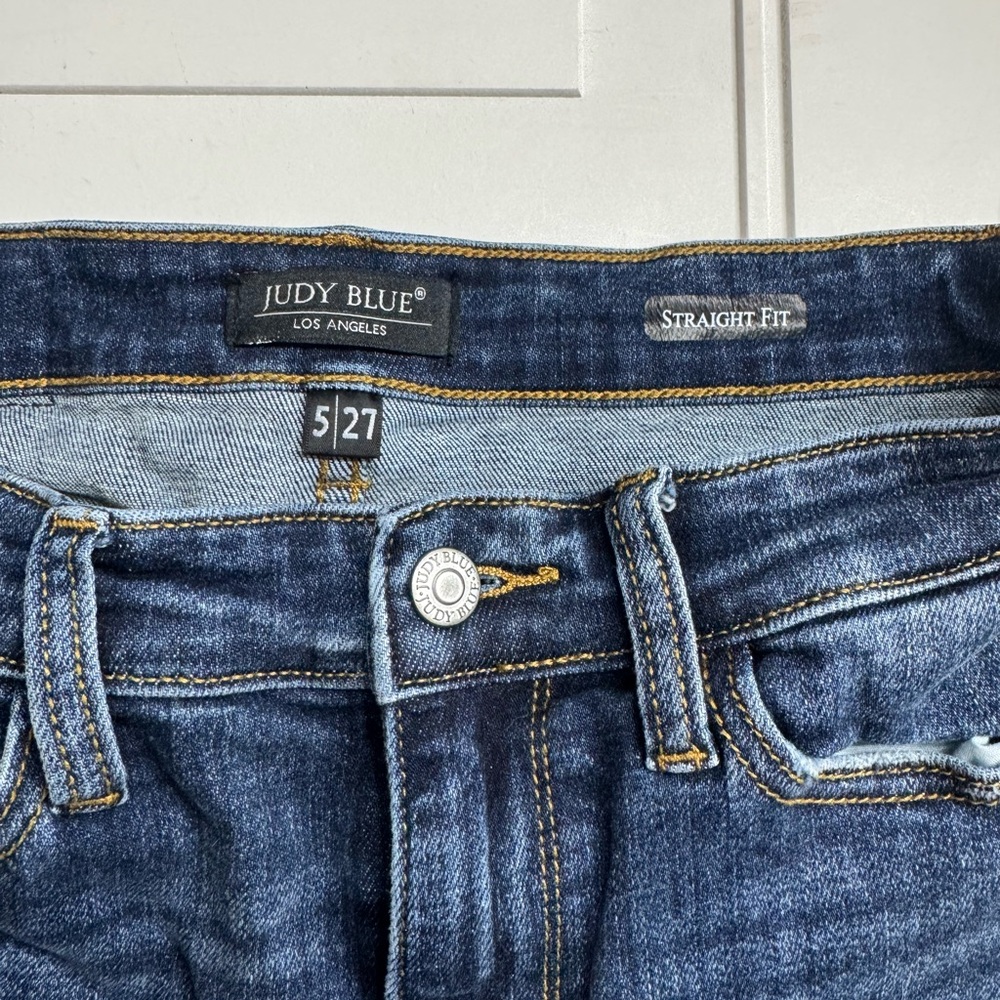 Judy Blue Womens Size 5/27 Dark Blue Wash Distressed Straight Leg Jeans - Picture 2 of 6